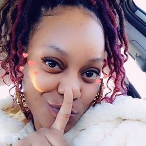 Meet your Posher, April